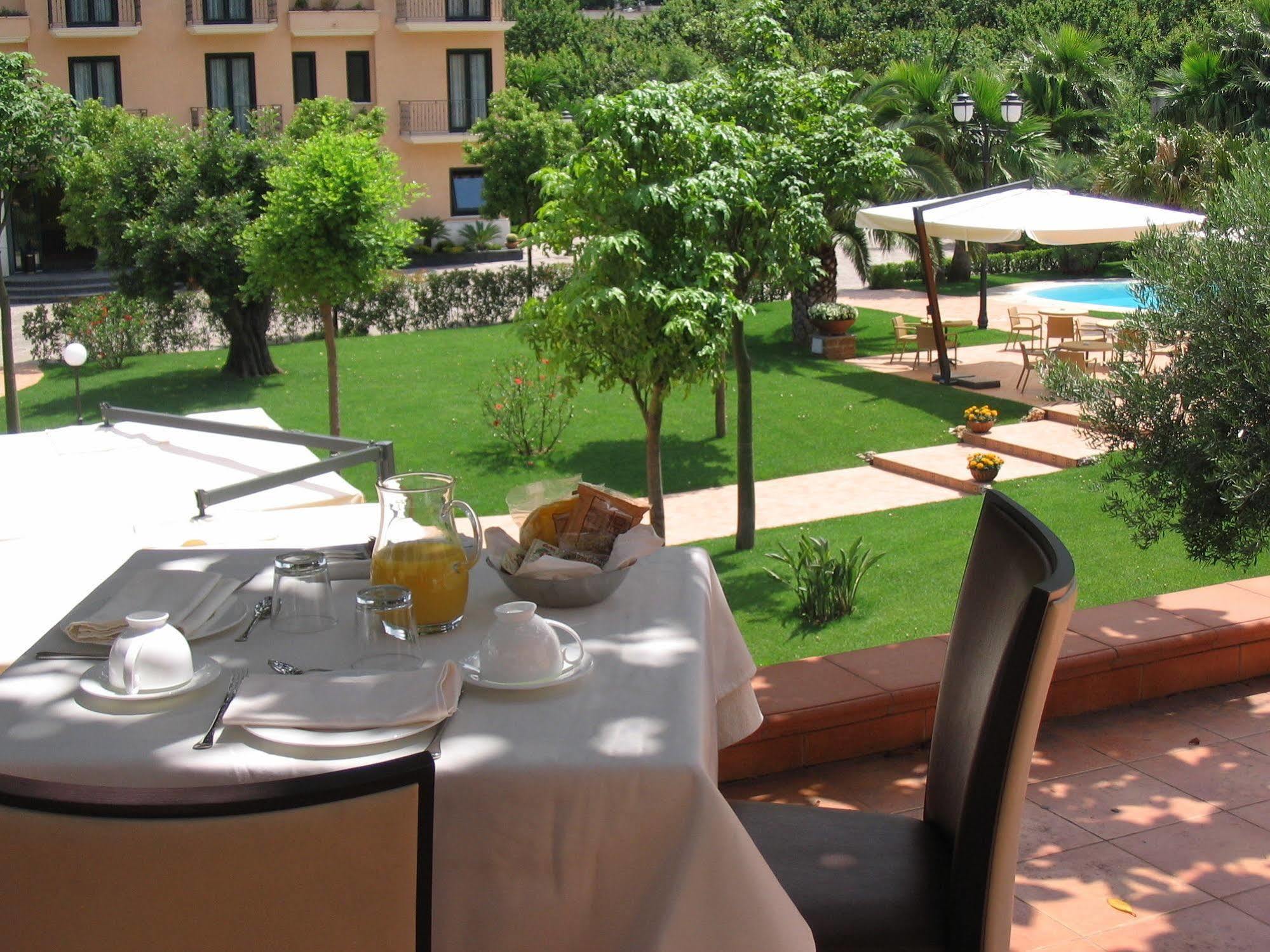 Hotel Villa Albani Nocera Superiore Kültér fotó