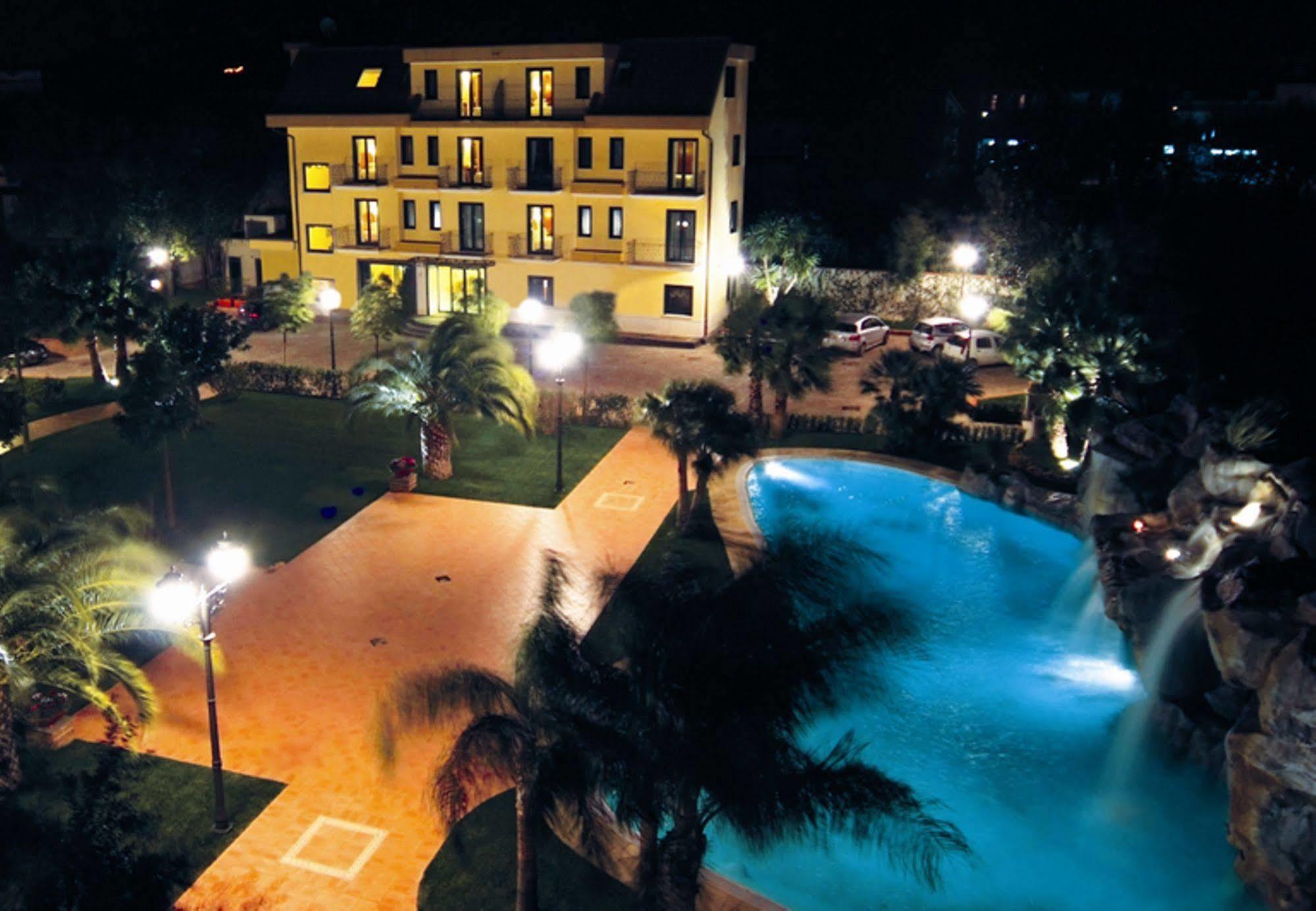 Hotel Villa Albani Nocera Superiore Kültér fotó